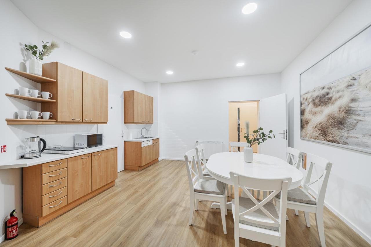 Central City Rooms By Home2 Vienne Extérieur photo